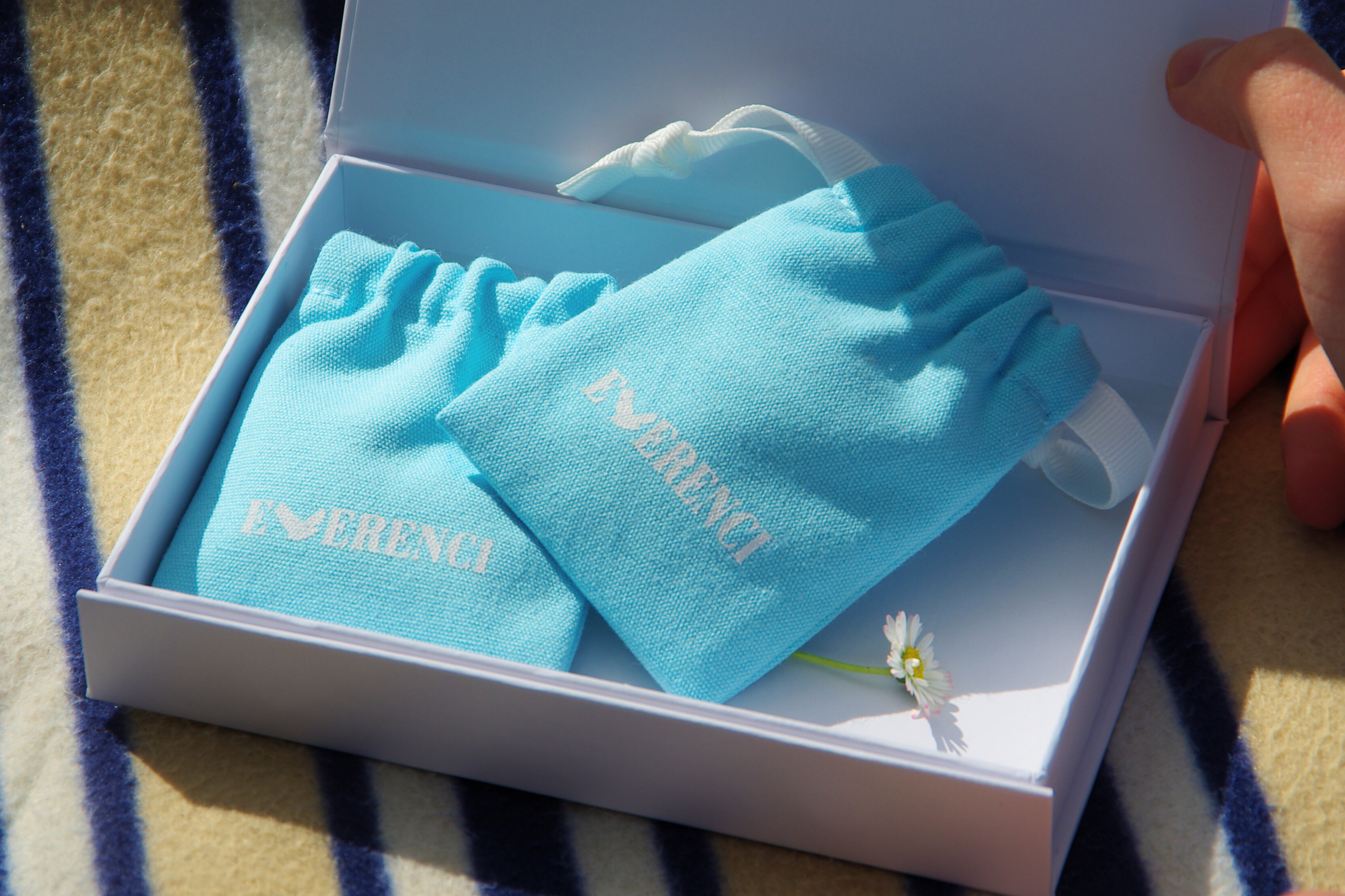 Why We Still Give Jewellery